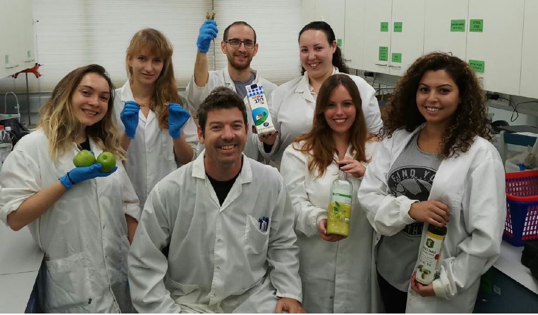 צוות המעבדה לחקר מבנה מזון וחישת מזון