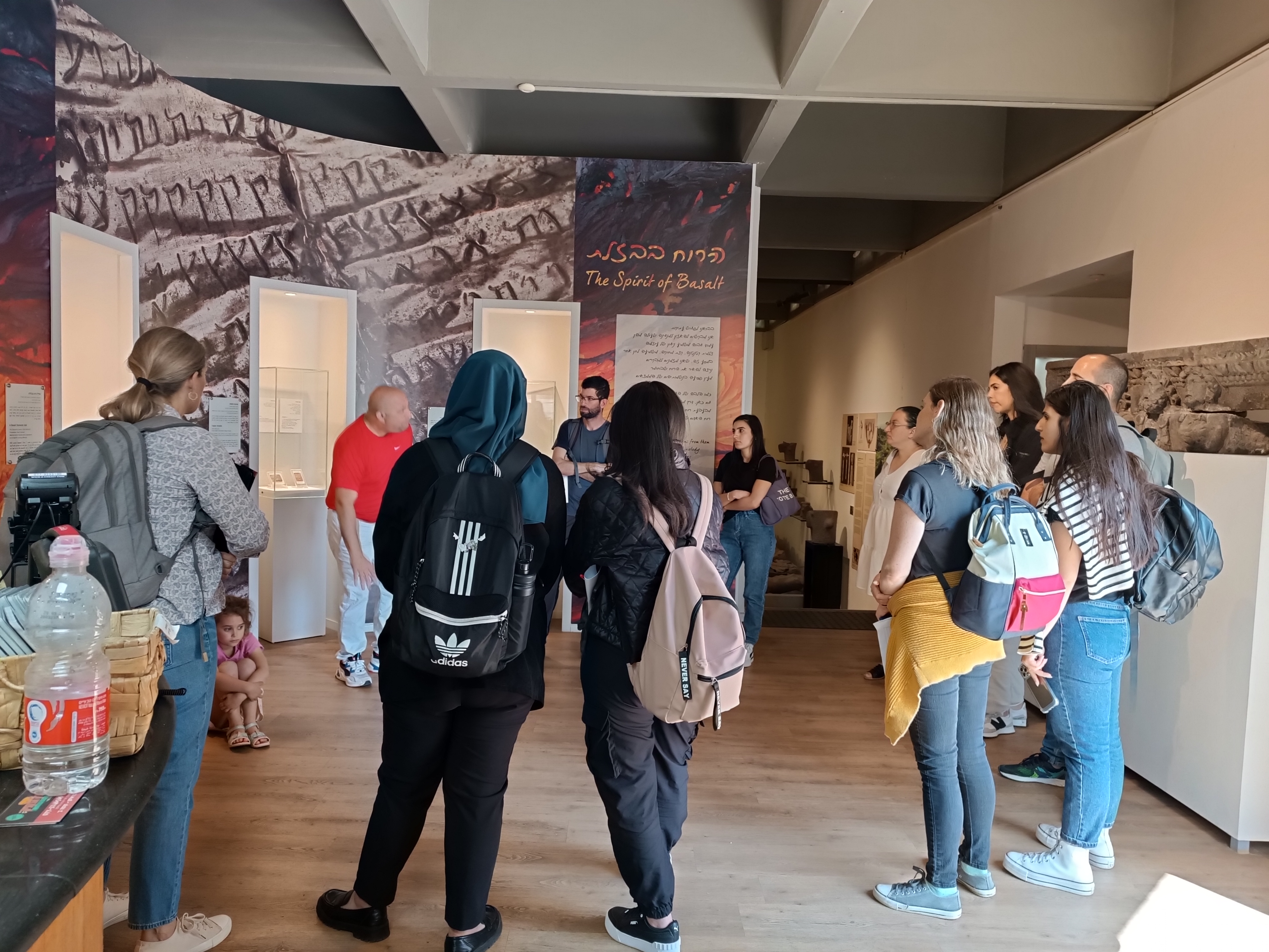 סיור סטודנטים מהאקדמית תל-חי במוזיאון עתיקות הגולן